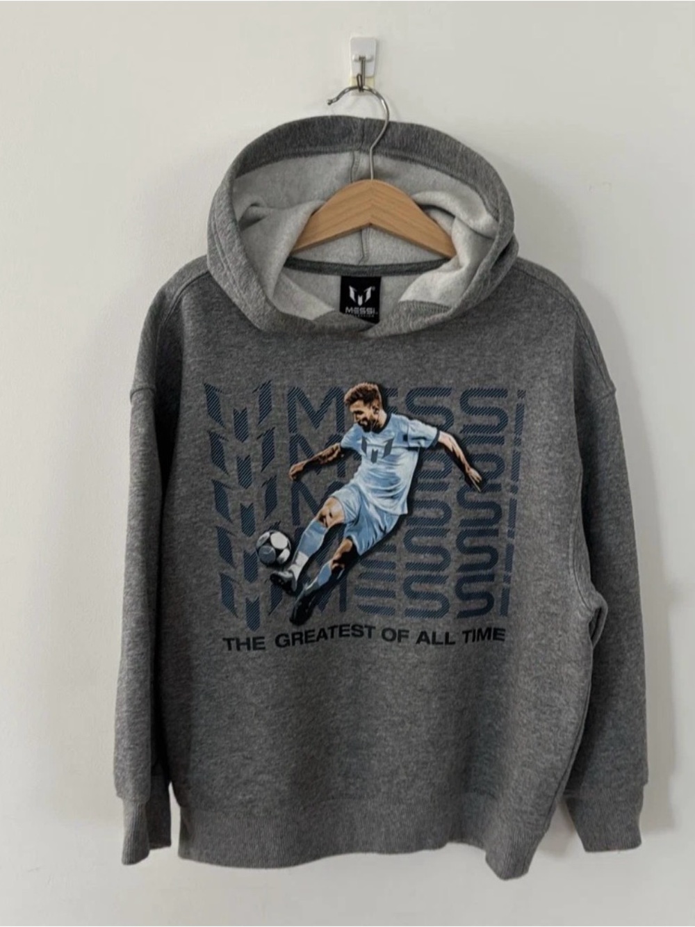 Messi pullover hoodie for boys size small 7/8 years